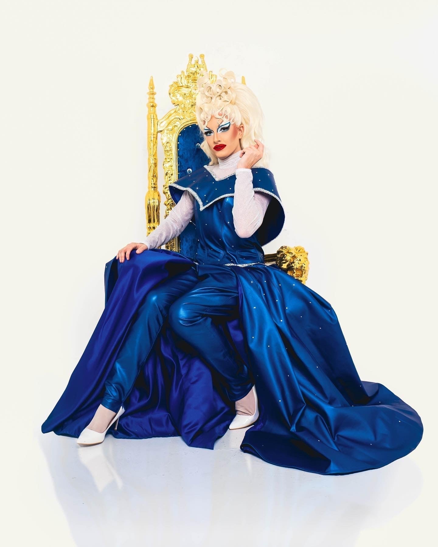 Book a Drag Queen in Des Moines, IA