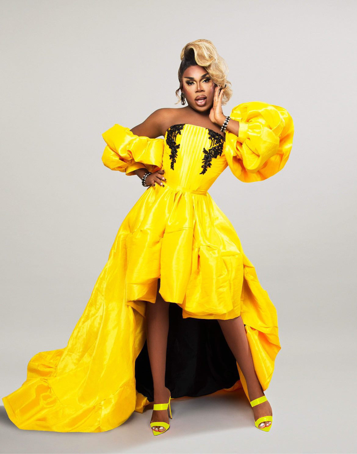 Book a Drag Queen for an online event